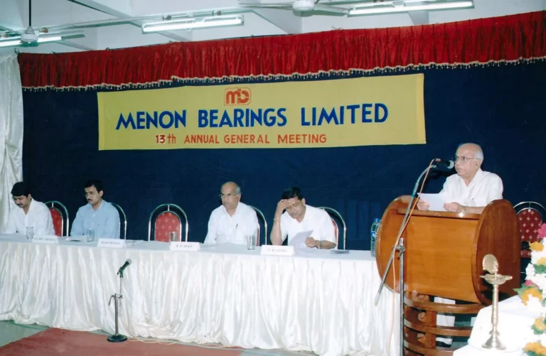 menon-old-photos-same-sie4